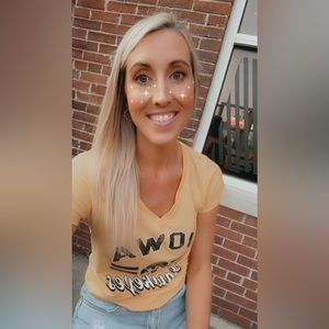 Meet your Posher, Whitney